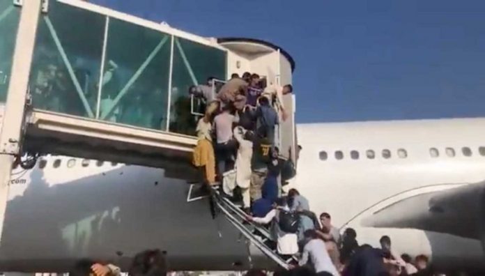 210816085441_aerodromio_kabul2-1024x583